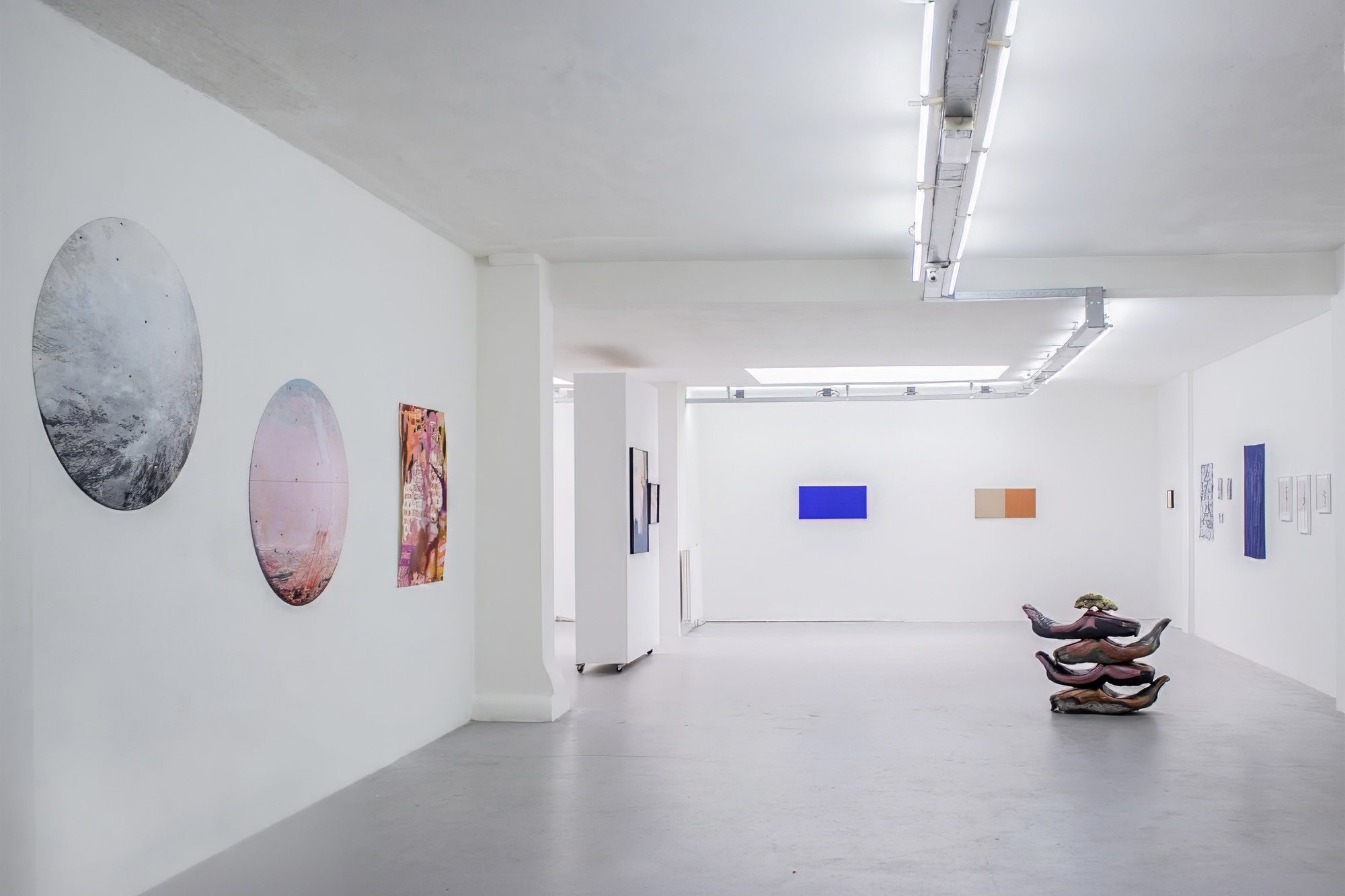 LA XX NL, at
Frank Taal Gallery, Collaboration between Frank Taal Gallery, Rotterdam and PRJCTLA, Los Angeles