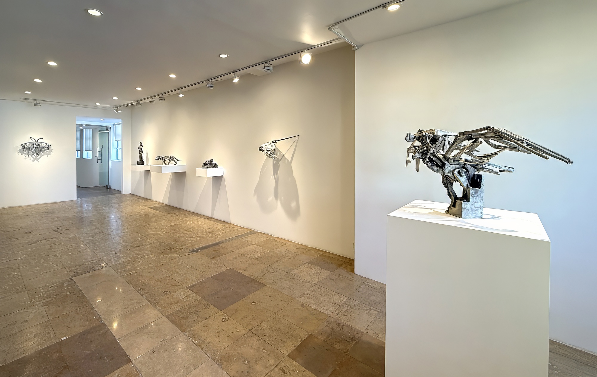 CYNTHIA MINET install 1-WEB-topaz-denoise